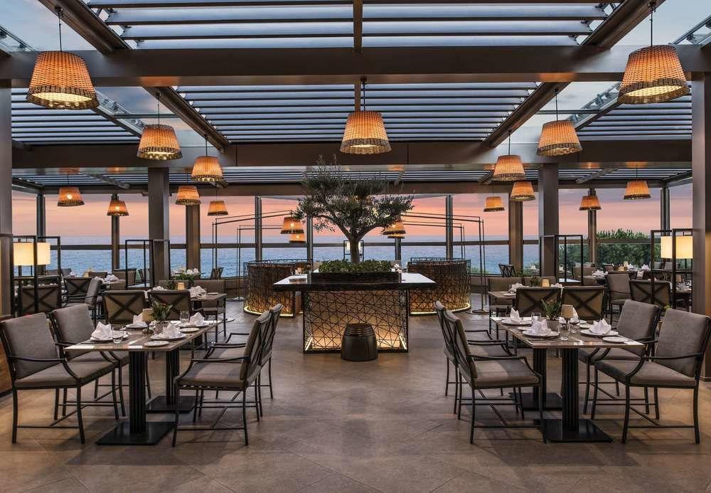 Renaissance Polat Istanbul Hotel Eksteriør billede The restaurant